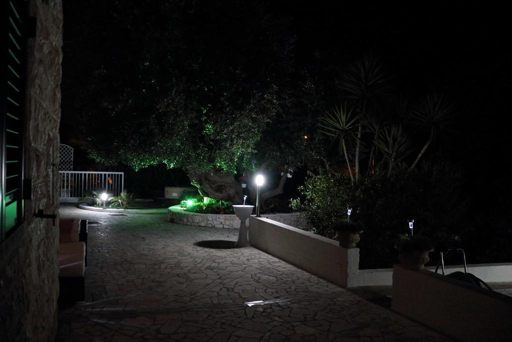 Villa Santo Stefano โมโนโปลี ภายนอก รูปภาพ
