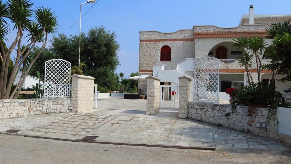 Villa Santo Stefano โมโนโปลี ภายนอก รูปภาพ