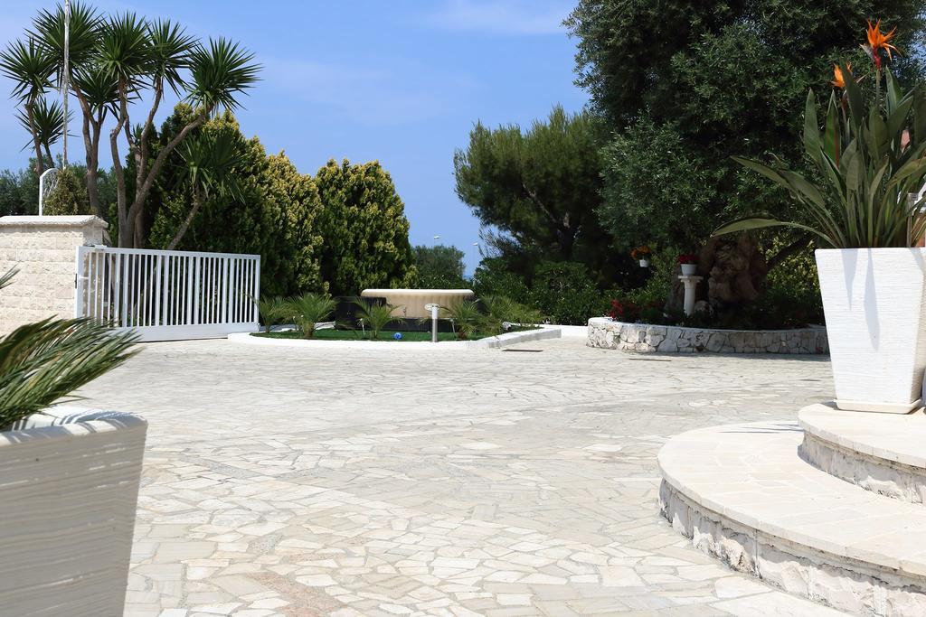 Villa Santo Stefano โมโนโปลี ภายนอก รูปภาพ